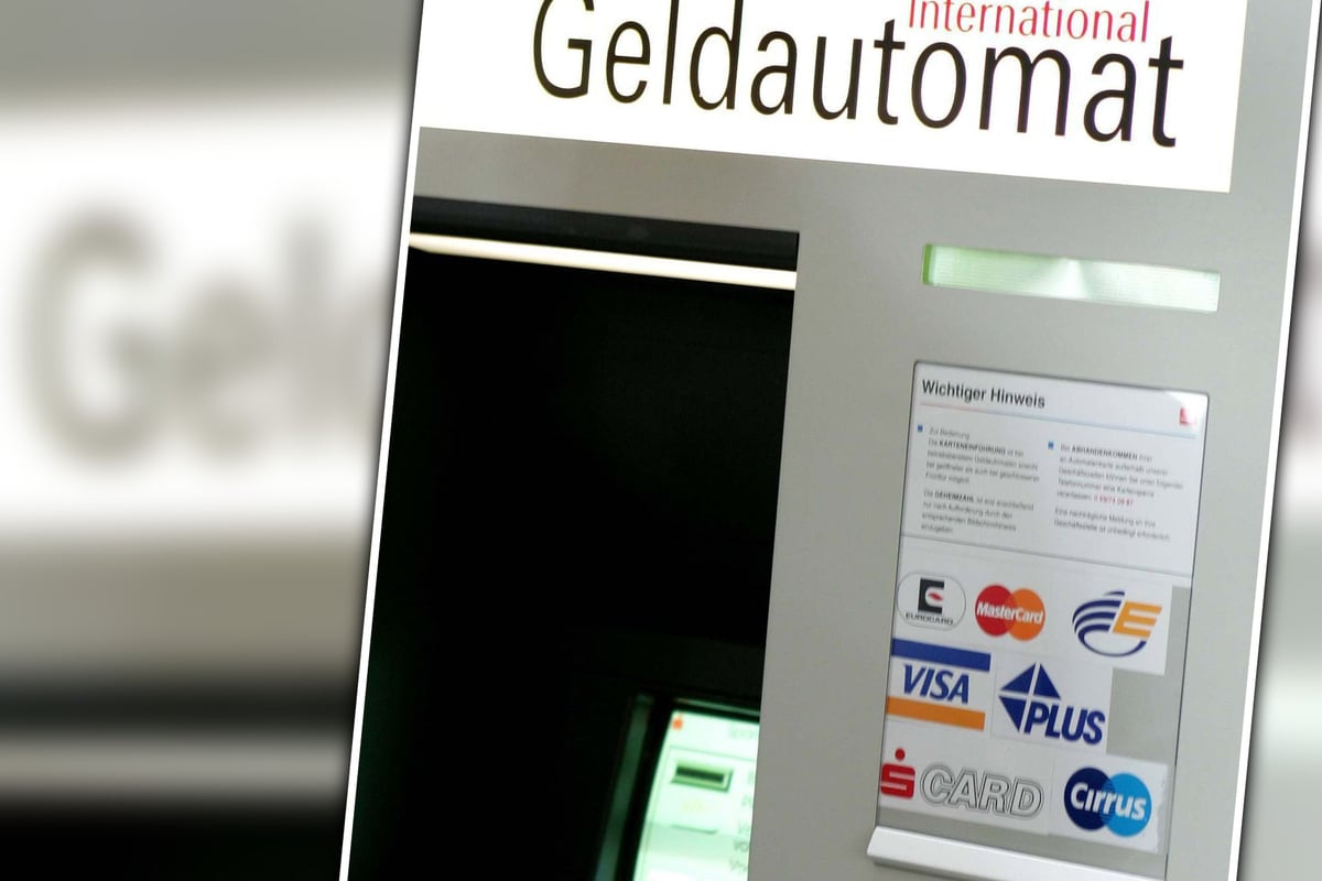 In Tankstelle eingebrochen: Täter klauen kompletten Geldautomaten!