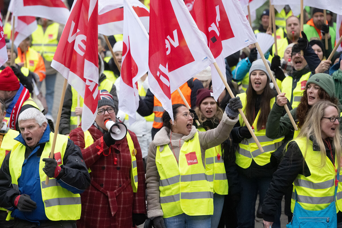 Für Freitag: Verdi Kündigt Massive Warnstreiks Im Nahverkehr An!