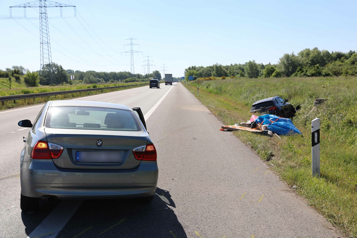 BMW kracht ungebremst in Audi! Sechs Verletzte, darunter drei Kinder