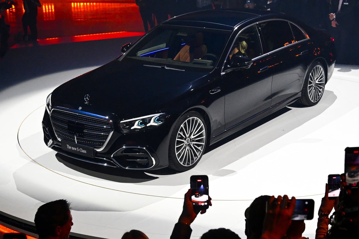 Mercedes-p-ppelt-Flaggschiff-auf-Das-ist-die-neue-S-Klasse