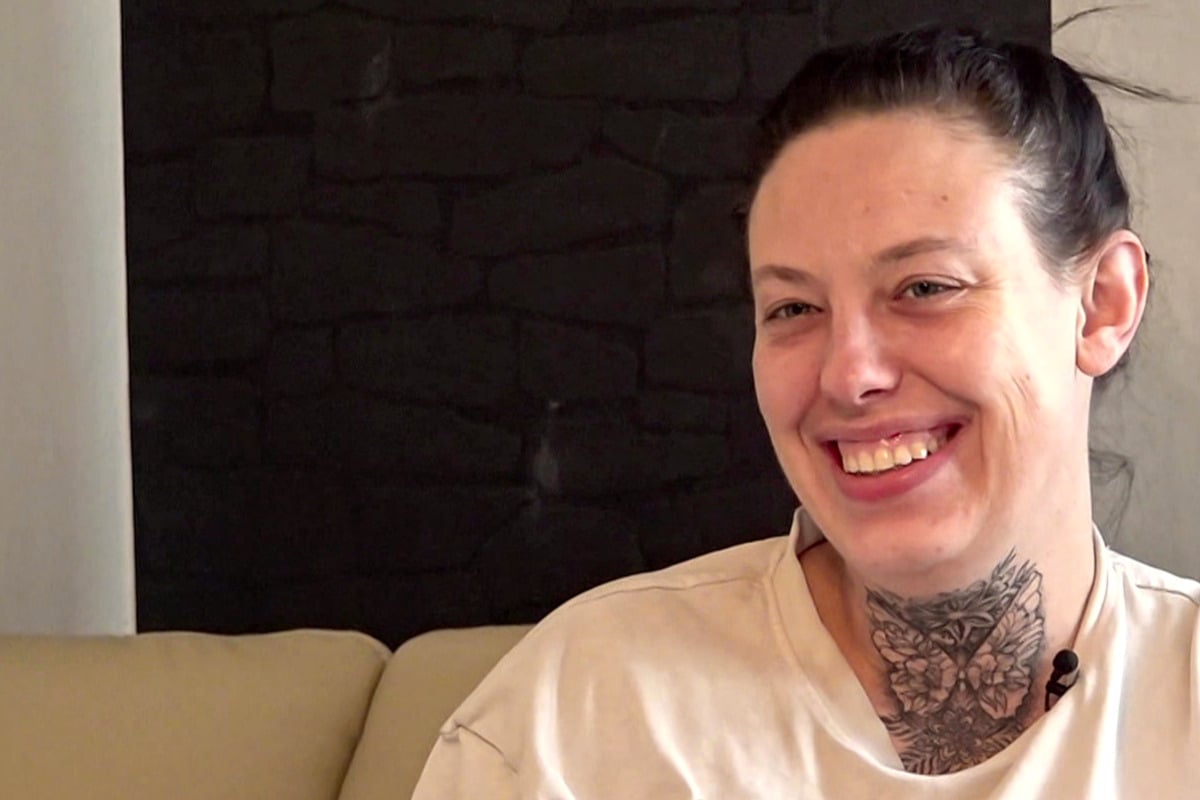 B-rgergeld-Bezieherin-Janine-zeigt-neues-Tattoo-quot-Eigentlich-kostet-das-gut-was-quot-