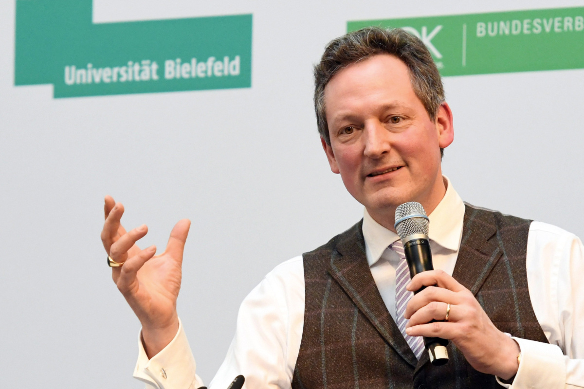 Komiker Eckart von Hirschhausen macht sich für Klimaschutz stark. 