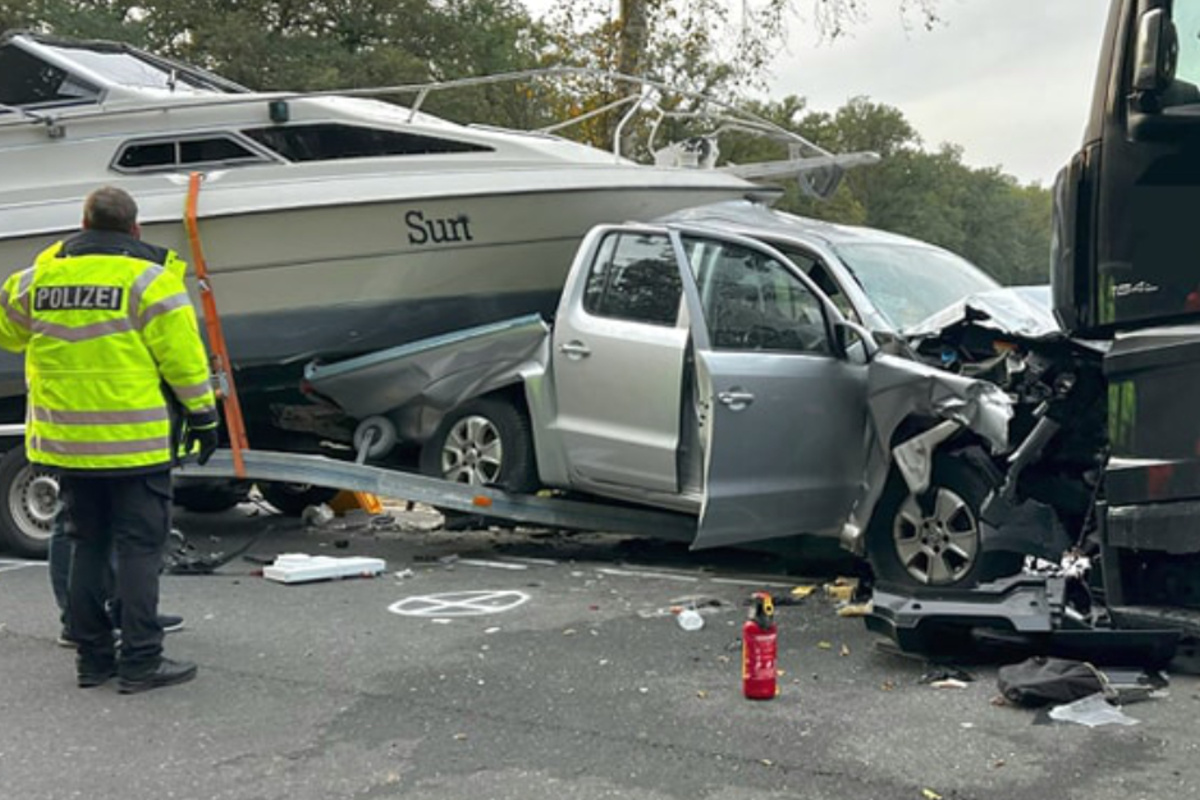 Nach-Unfall-mit-totem-Jungen-7-41-j-hrige-Mutter-stirbt-in-Klinik