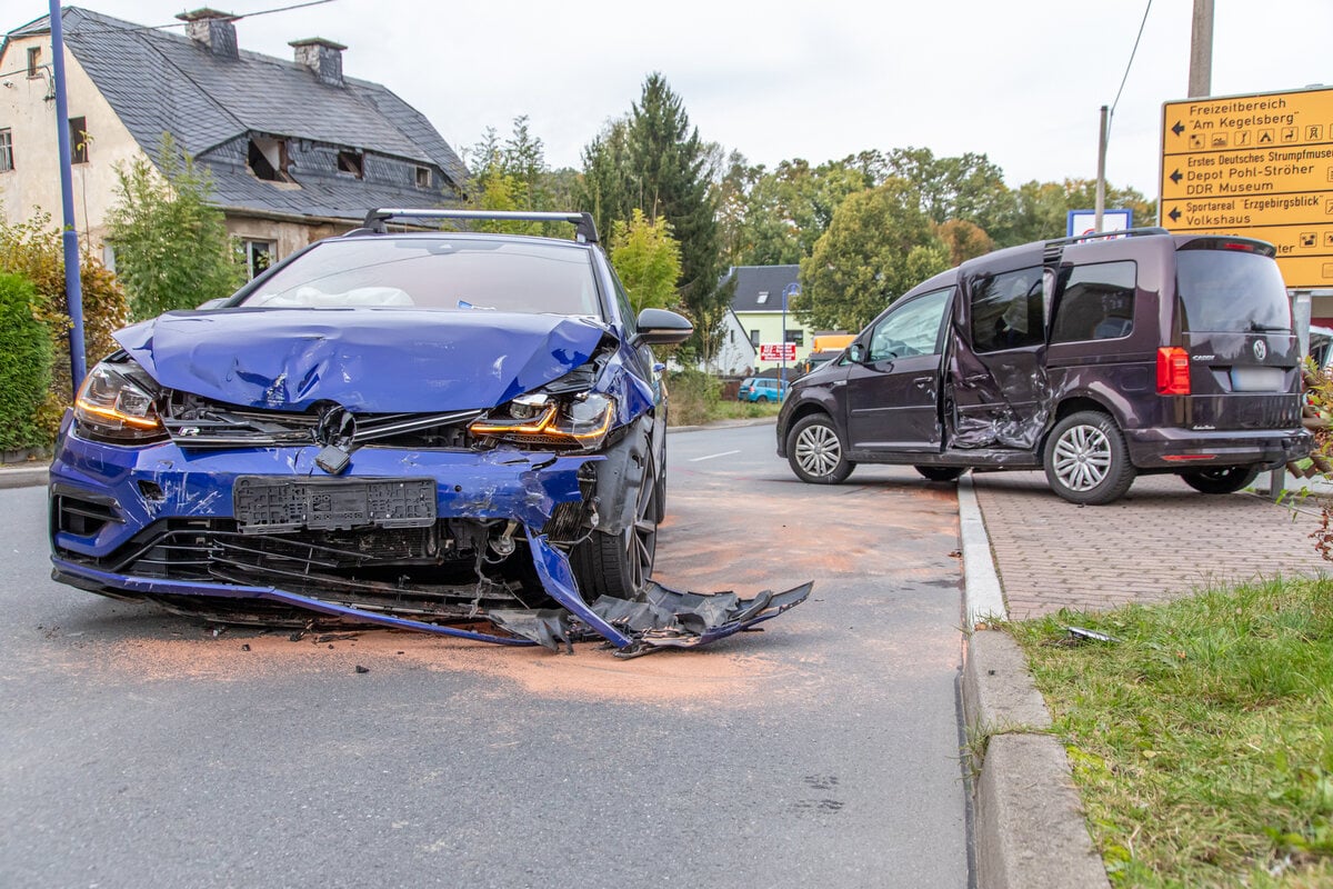 Unfall-im-Erzgebirge-Stra-e-kurzzeitig-gesperrt