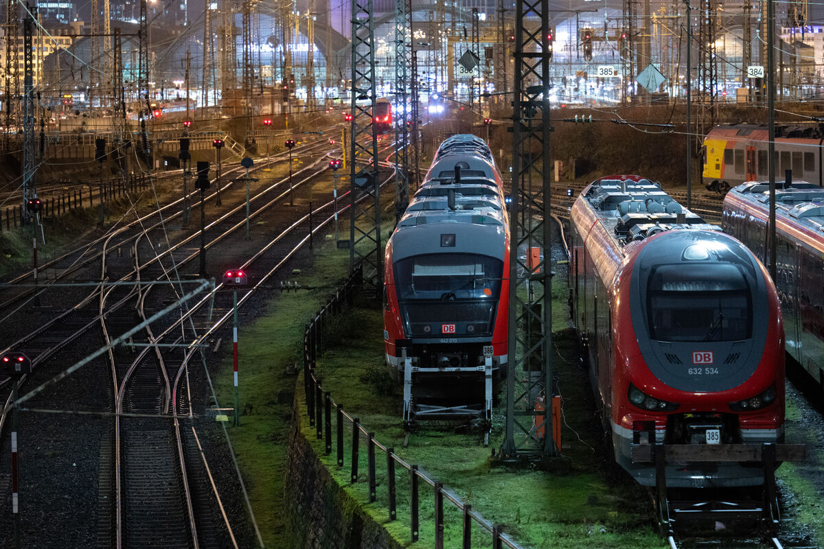 Bahn-Streik im Liveticker: Industrie befürchtet Milliardenschaden