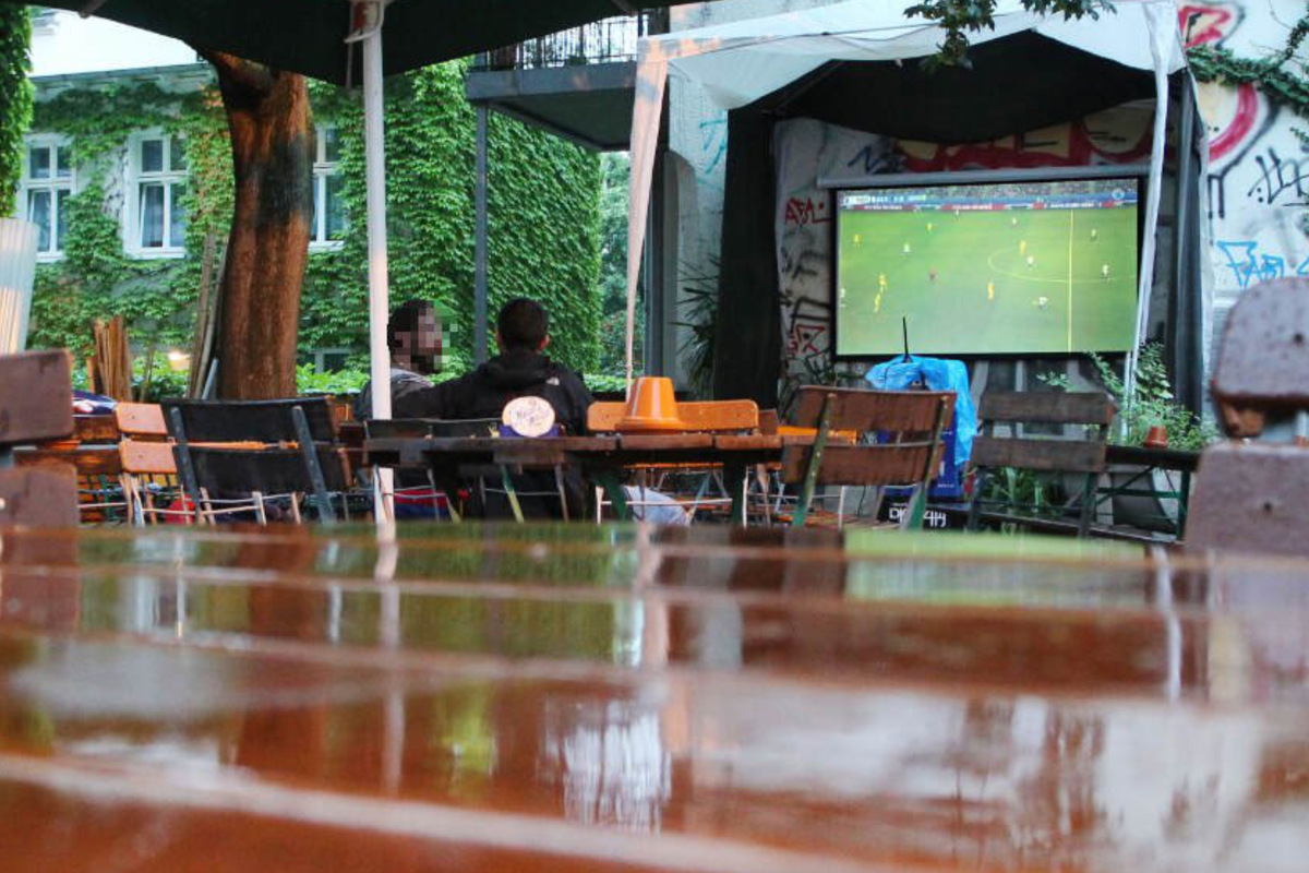 Gewitter und Starkregen möglich: Fällt Public Viewing in Sachsen ins