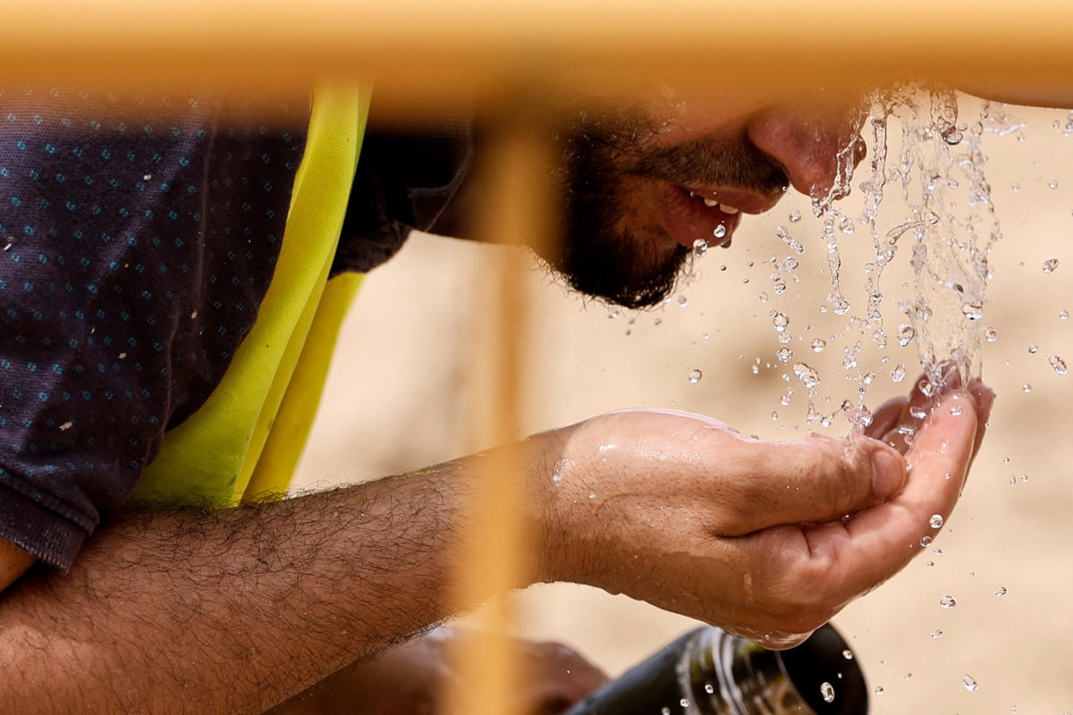 Dangerous "heat stress" surges worldwide as global temperatures soar