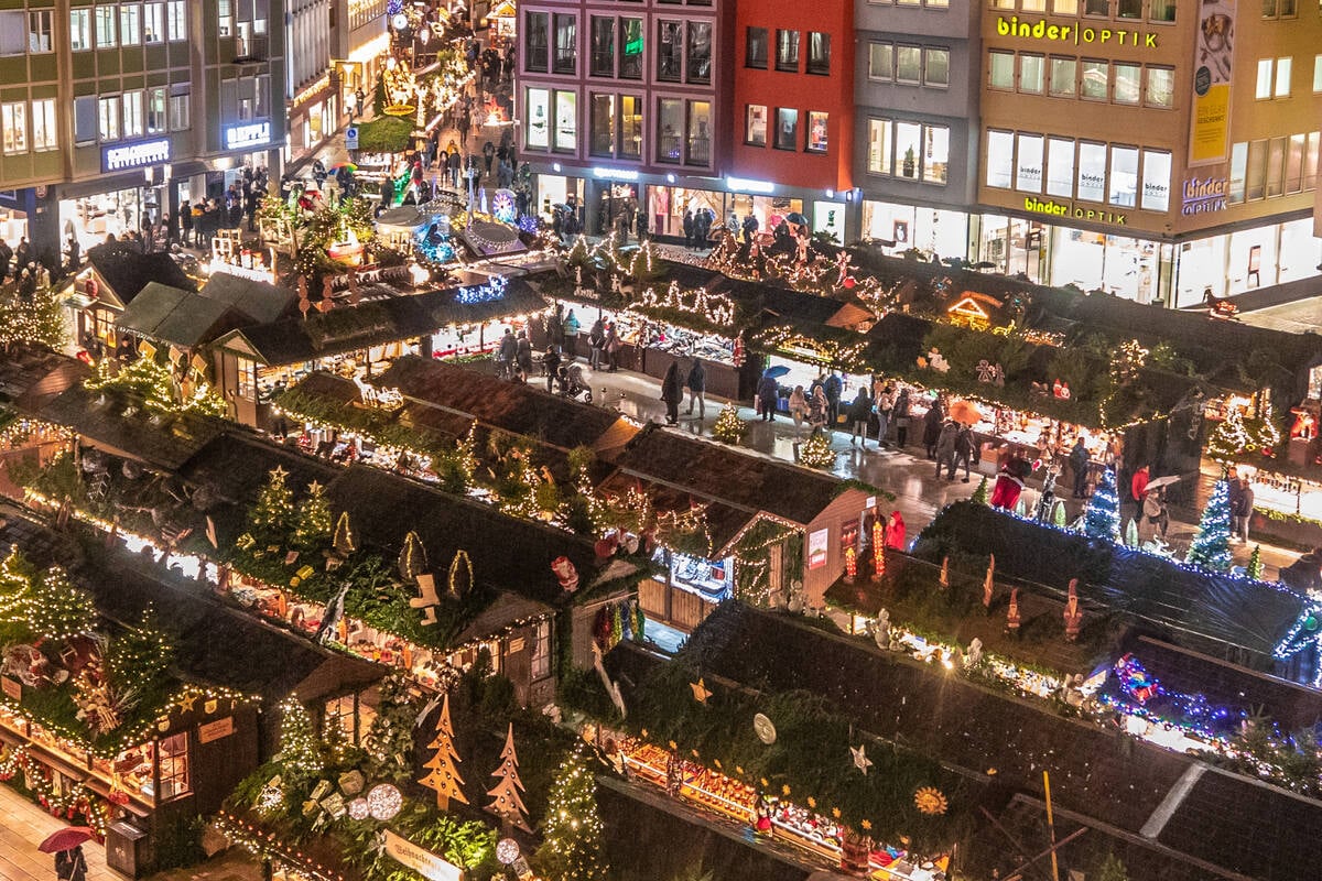 Stuttgarter Weihnachtsmarkt wartet auf Startschuss