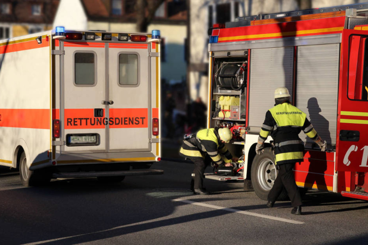 Fenstersturz und Wohnungsbrand: Mutter und ihre zwei Söhne (1, 7) erleben Horror-Abend