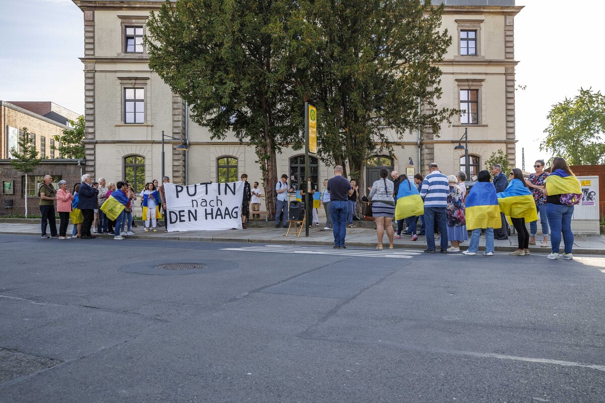 Protest wegen Pro-Putin-Vortrag in Dresden!