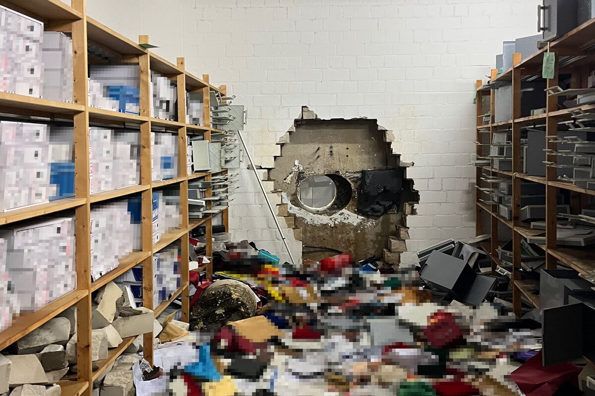 Spektakul-rer-Sparkassen-Einbruch-Anwalt-droht-mit-Klagewelle-ungeahnten-Ausma-es-