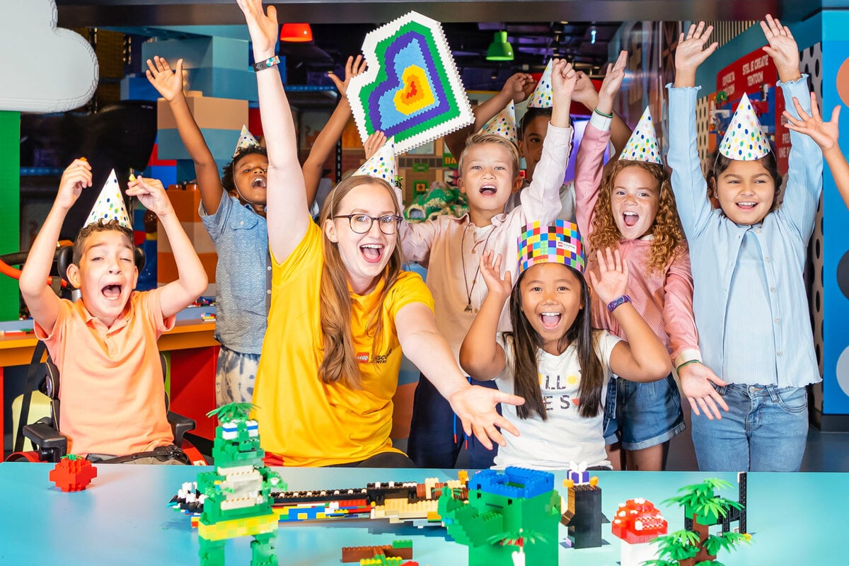 "Die VIPs sind hier die Kinder!" Deutschlands erste XXL-LEGO