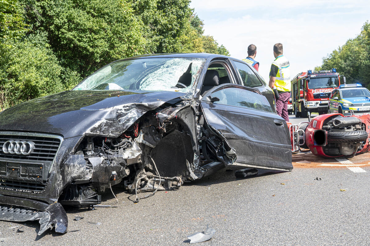 Unfall Auf B17 In Schongau: Ein Toter Und Mehrere Verletzte Nach Crash ...