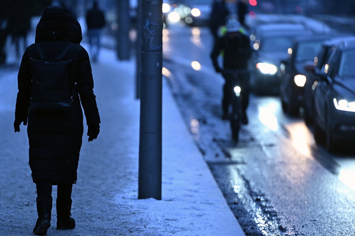 Wetterdienst-warnt-vor-Gl-tte-in-Teilen-Sachsens
