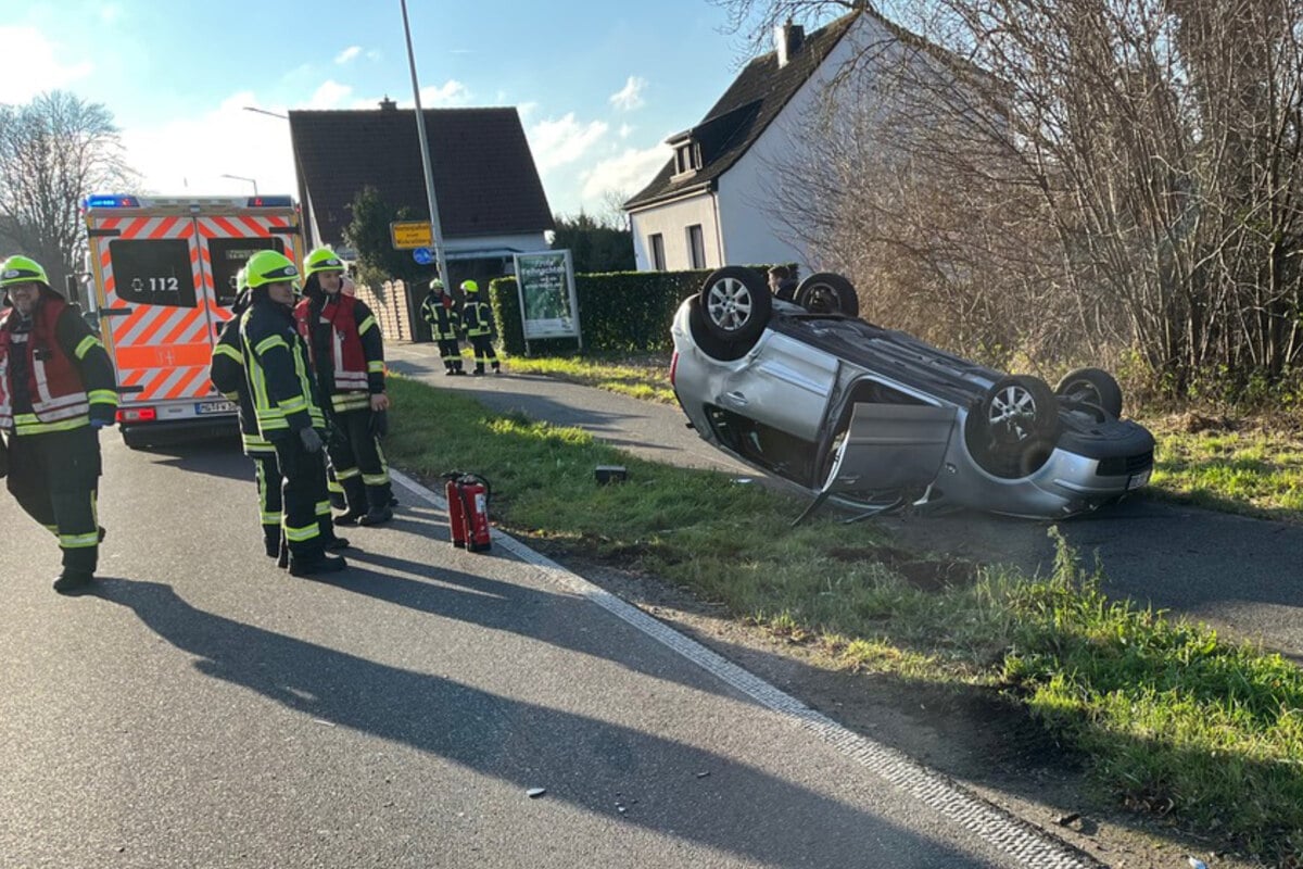 Unfall-an-Heiligabend-Teenagerin-berschl-gt-sich-mit-Auto