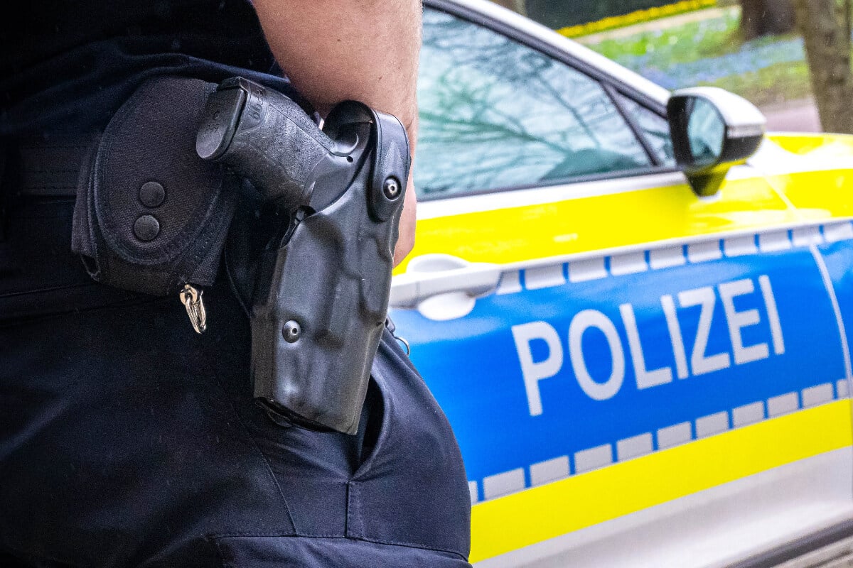 Schüsse auf Pendlerparkplatz in Nürnberg! Polizei rückt mit Großaufgebot an