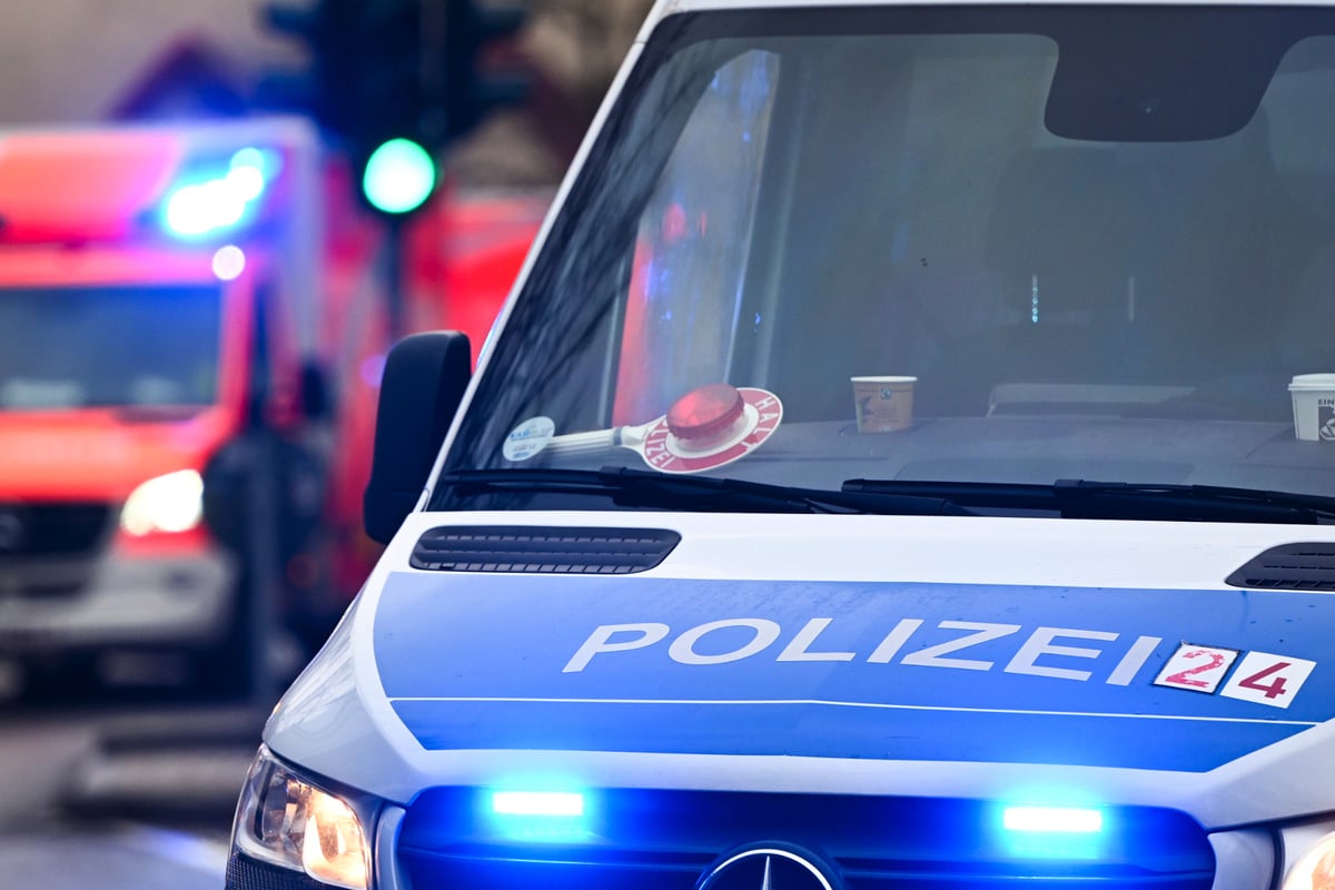 VW-Fahrer-erfasst-Rentnerin-und-haut-ab-71-J-hrige-unter-Auto-entdeckt