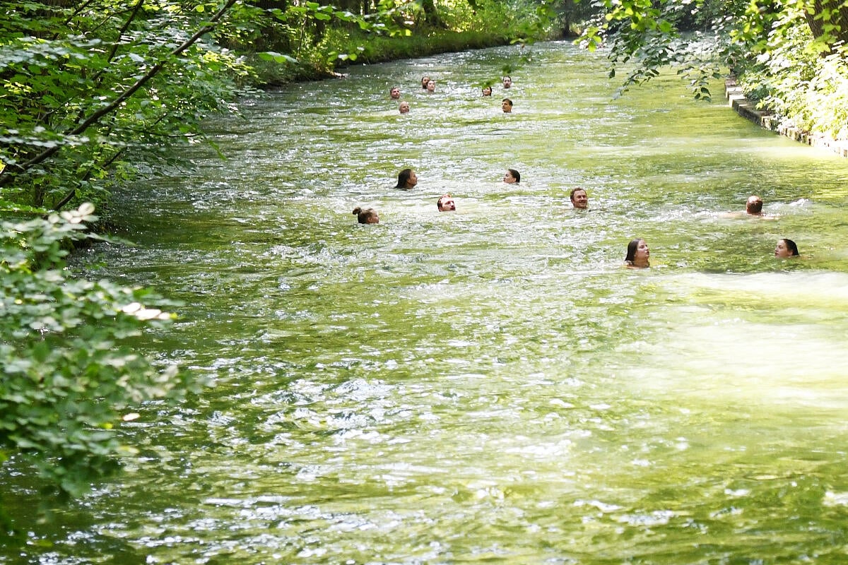 Bad in Eisbach endet tragisch: Junger Mann hat Kampf um sein Leben verloren!