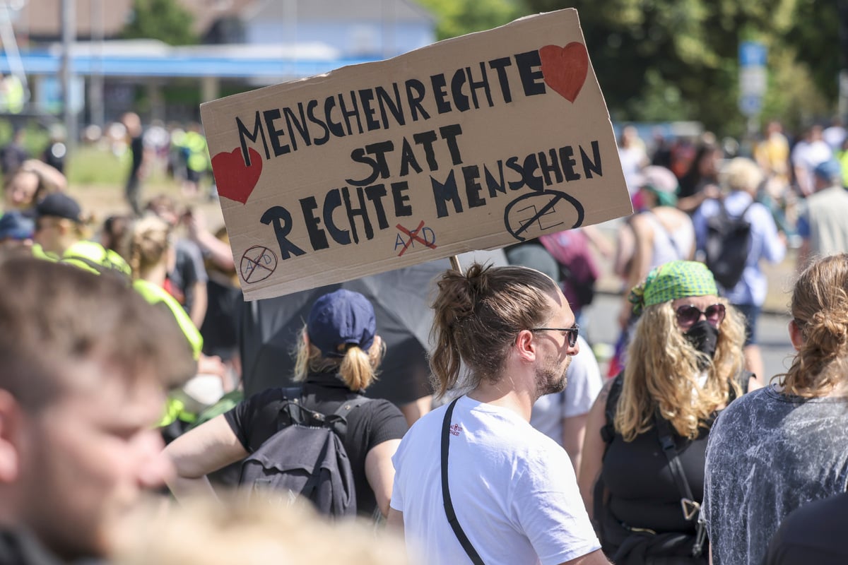 AfD-Parteitag in Essen: Weidel und Chrupalla bleiben an Parteispitze