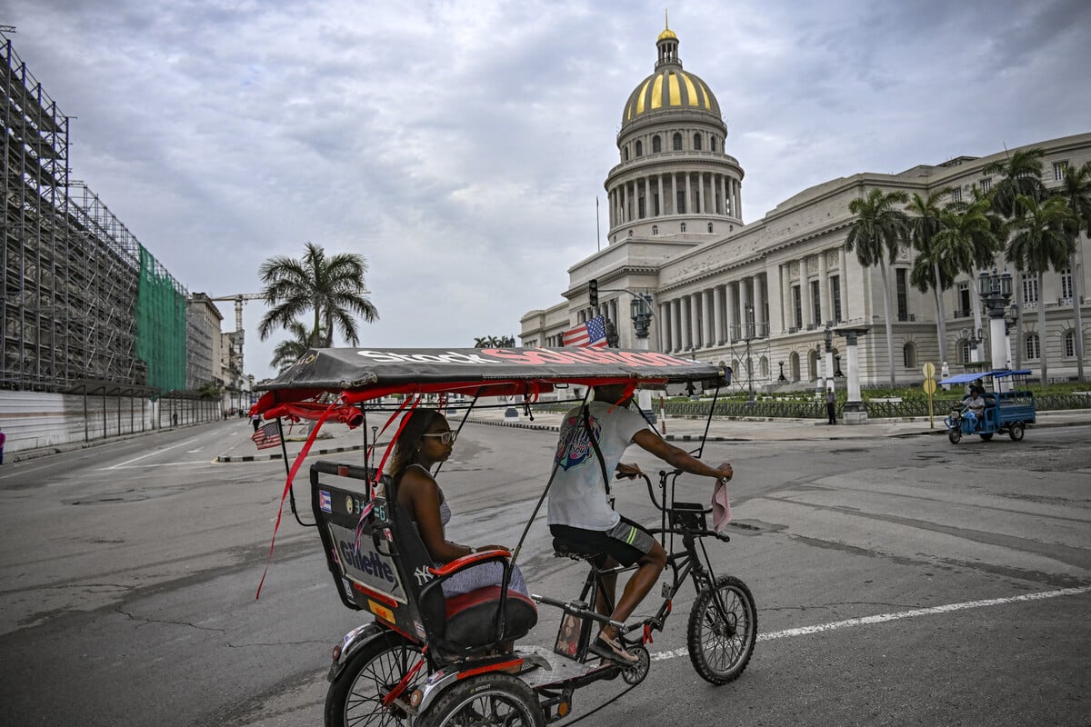US government sends out first payments to victims of "Havana Syndrome"