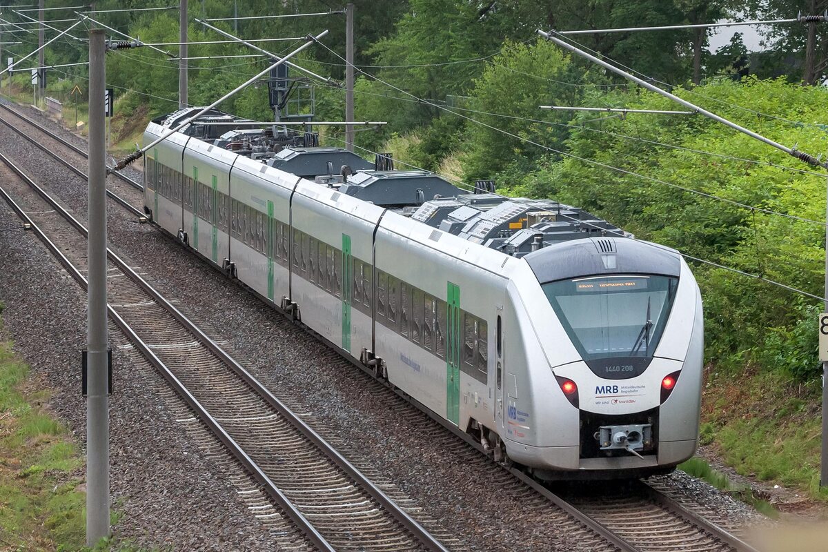 Person von Zug erfasst: Bahnstrecke zwischen Dresden und Chemnitz gesperrt