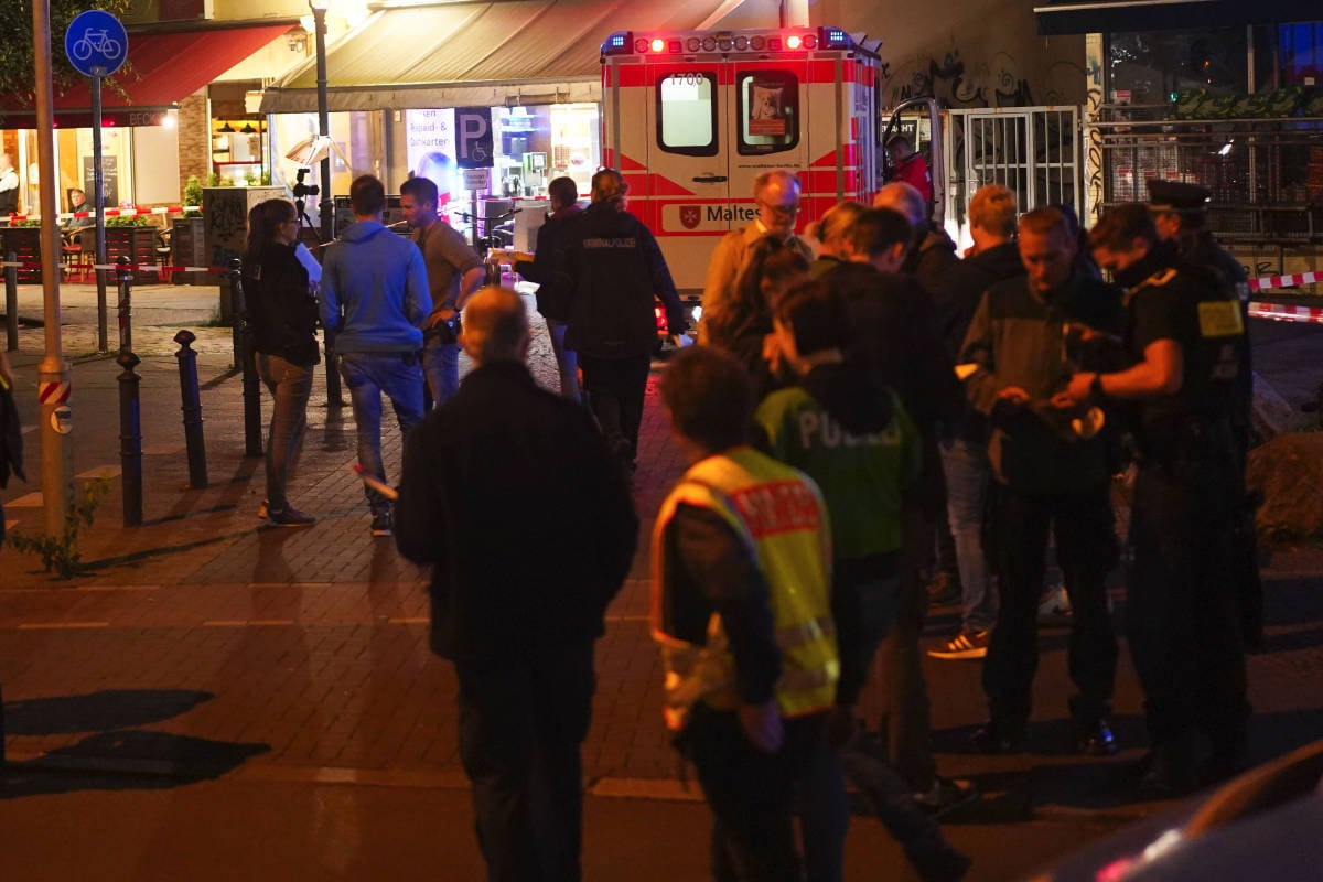 Mit Messer, Machete und Reizgas: Blutige Massenschlägerei im Wedding