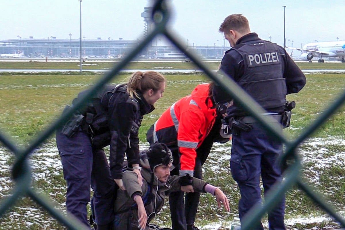 Nach Aktion am BER: Letzte Generation soll für Einsatz blechen