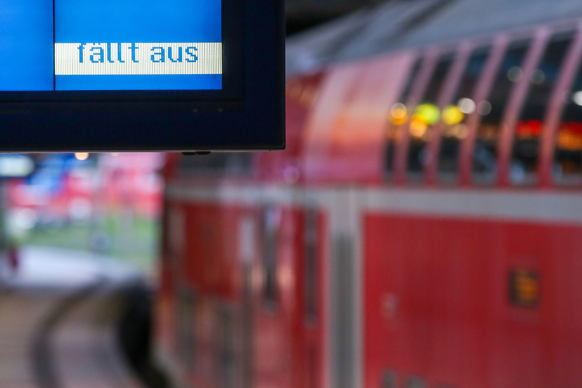 Deutsche Bahn streicht massenhaft Fahrten! Diese Strecken und Züge sind