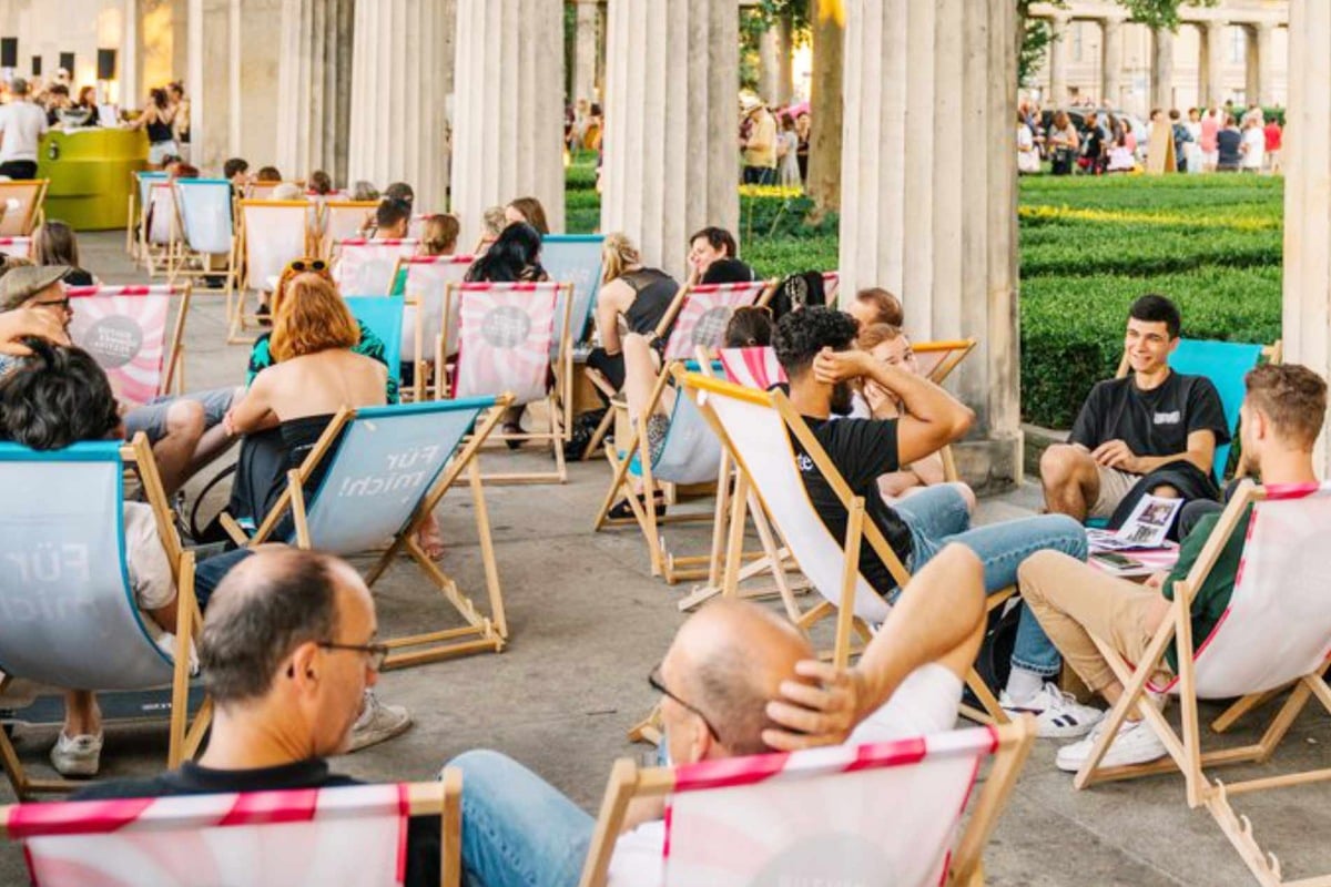 Sommer-Highlight auf der Berliner Museumsinsel: Kolonnaden-Bar wieder geöffnet!