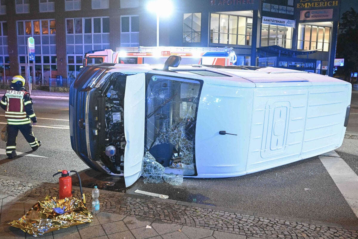 Kreuzungscrash-in-Leipzig-VW-Fahrer-42-wohl-auf-Drogen-unterwegs