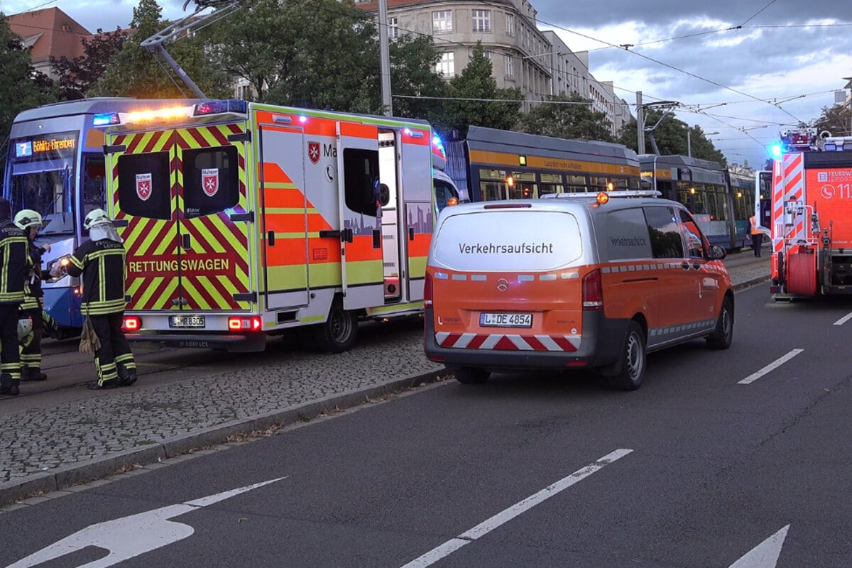 Unfall In Leipzig: Person Von Straßenbahn Angefahren