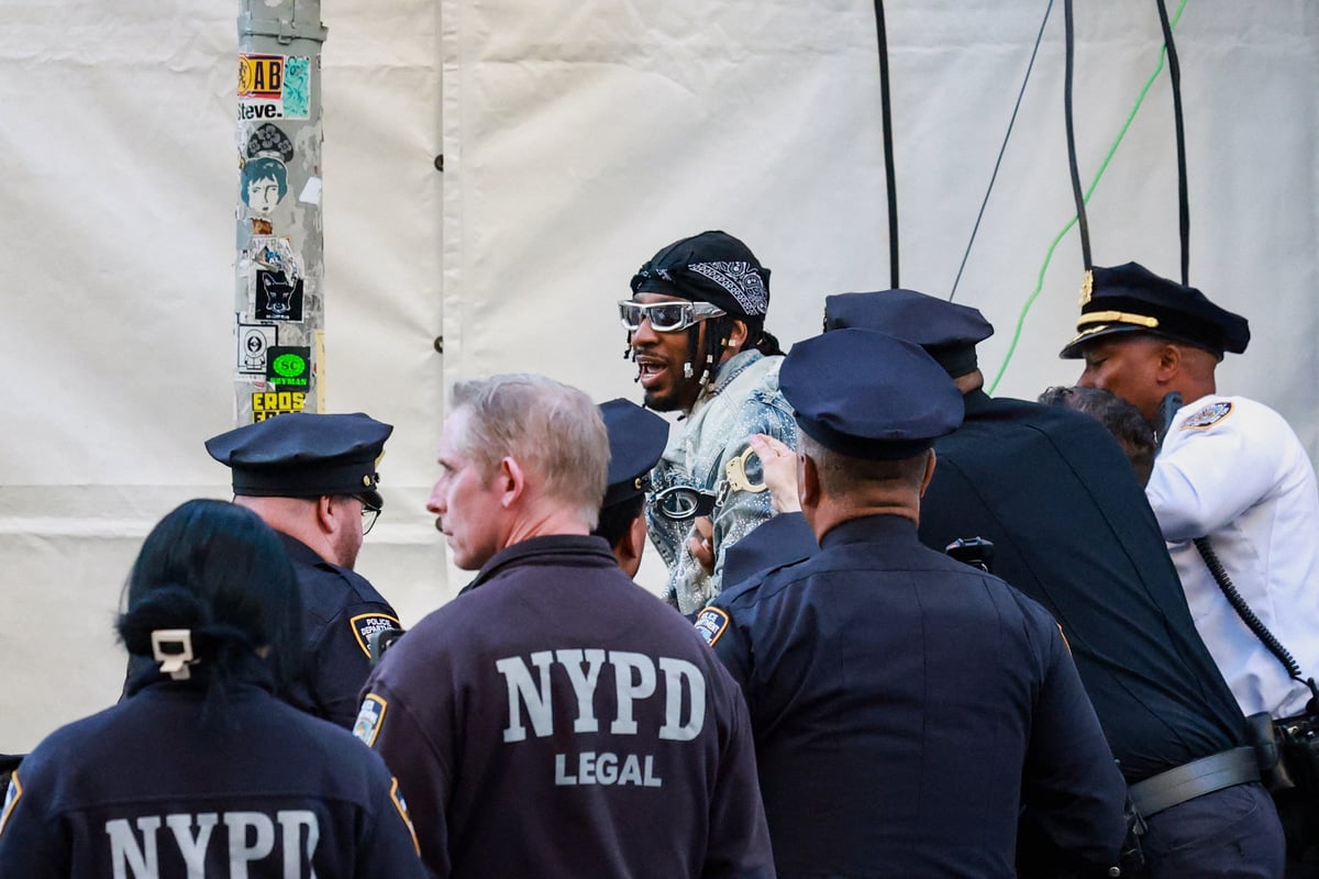 Chris Smalls reportedly arrested outside Jeff Bezos-sponsored Met Gala