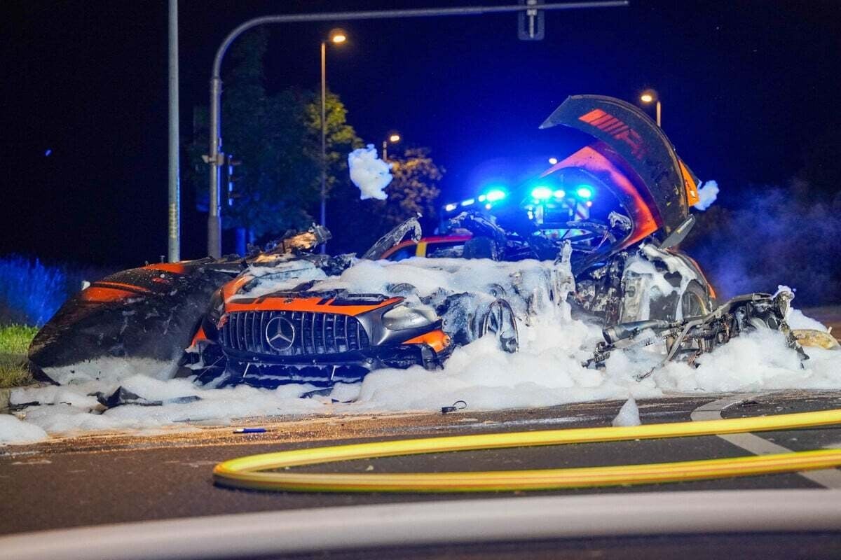 Motorradfahrer hatte keine Chance: Tödlicher Unfall mit Sportwagen