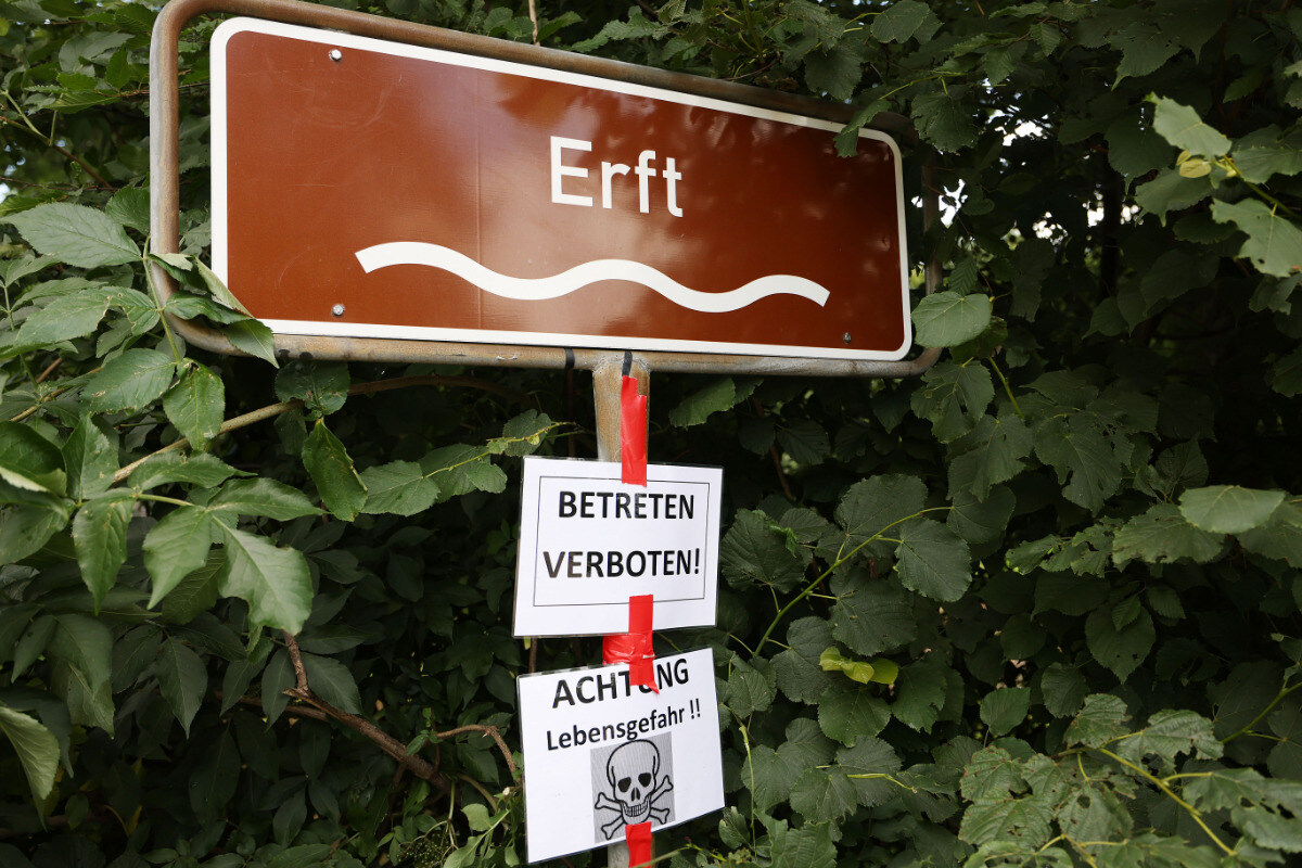 Nach Juli-Flut: Weiterbau an neuer Erft-Brücke in Euskirchen