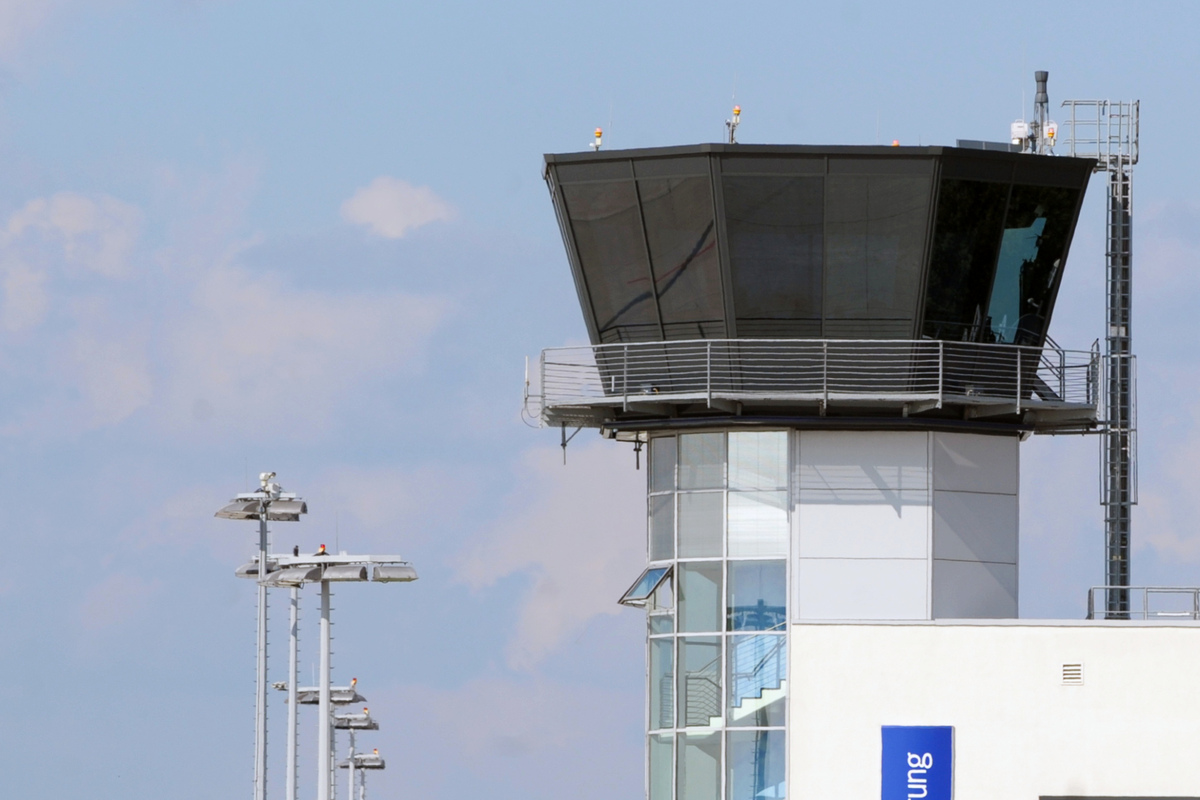Flughafen Dresden soll Fernsteuerung bekommen: Darum dauert es noch länger bis zum Start
