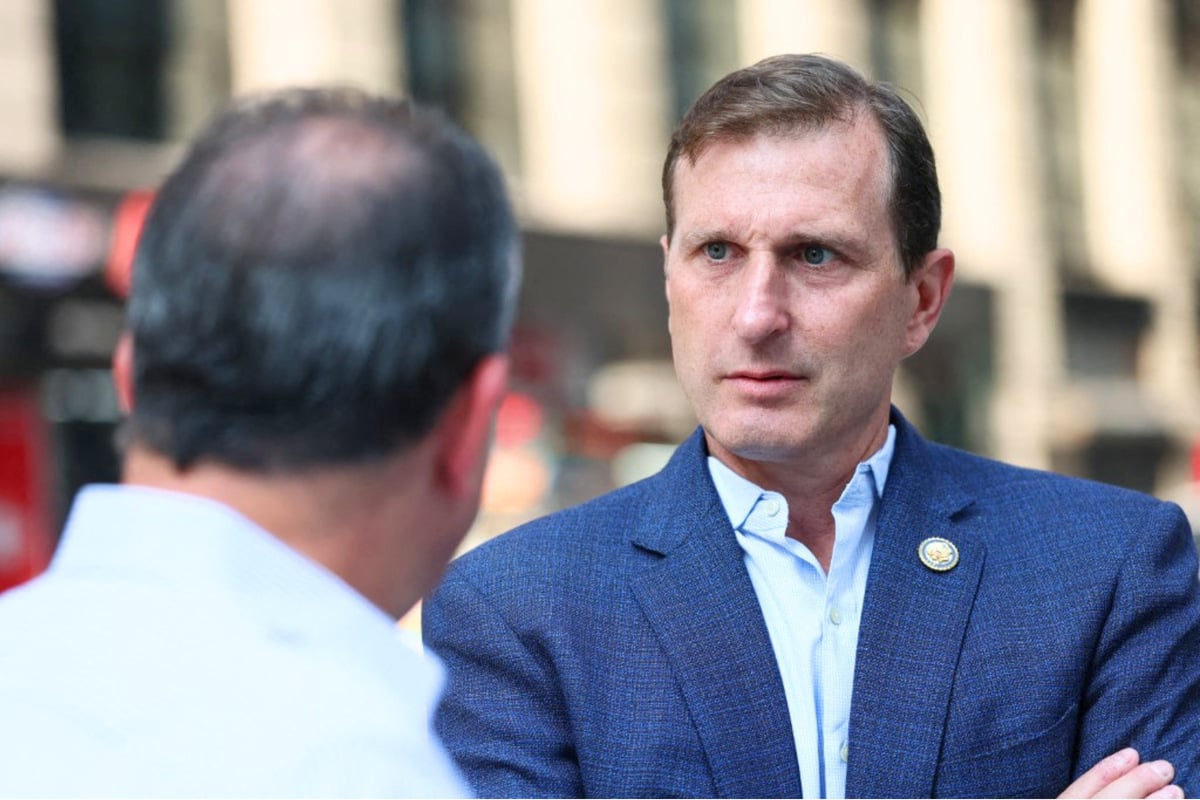 New York Congressman Dan Goldman banned from Brooklyn coffee shop over Israel stance