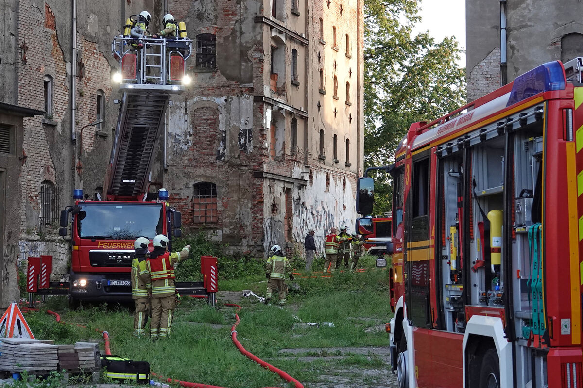 Großbrand in der ehemaligen Malzfabrik: Feuerwehr beendet Einsatz und zieht Bilanz