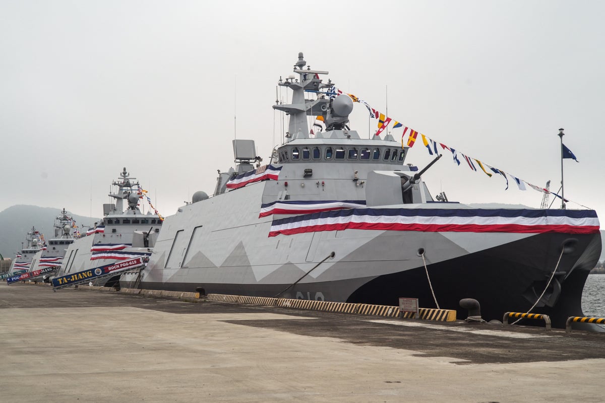 Taiwan complains about Beijing's "provocation" after "standoff" with Chinese ships