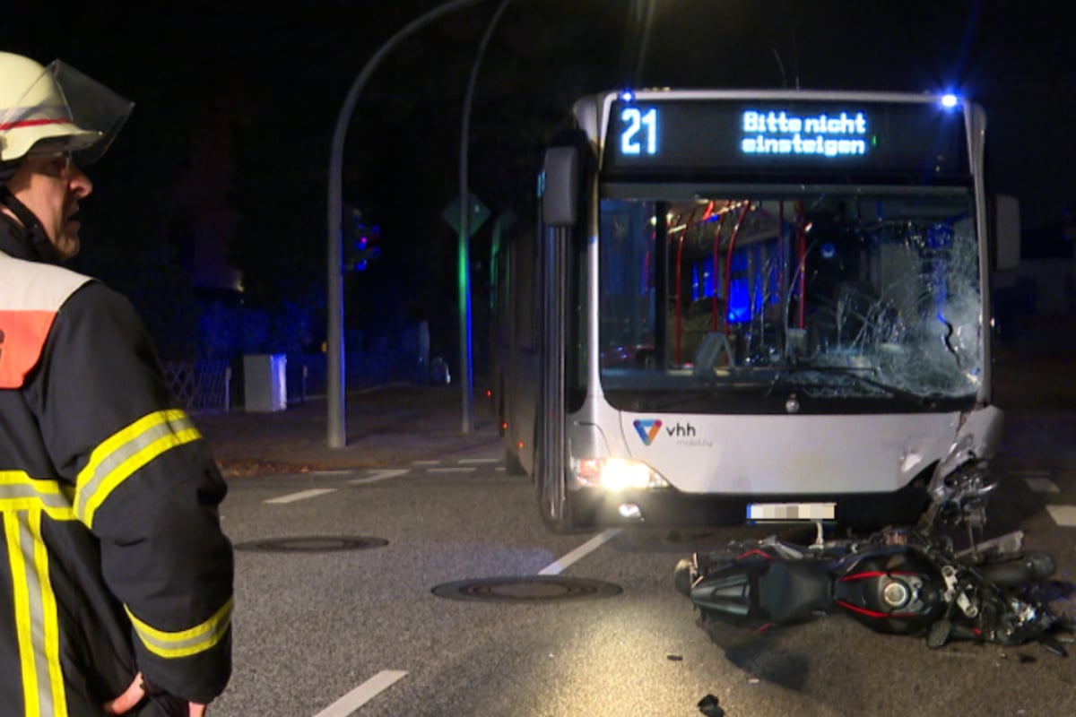 Busfahrer-bersieht-Biker-Mann-erleidet-mehrere-Knochenbr-che