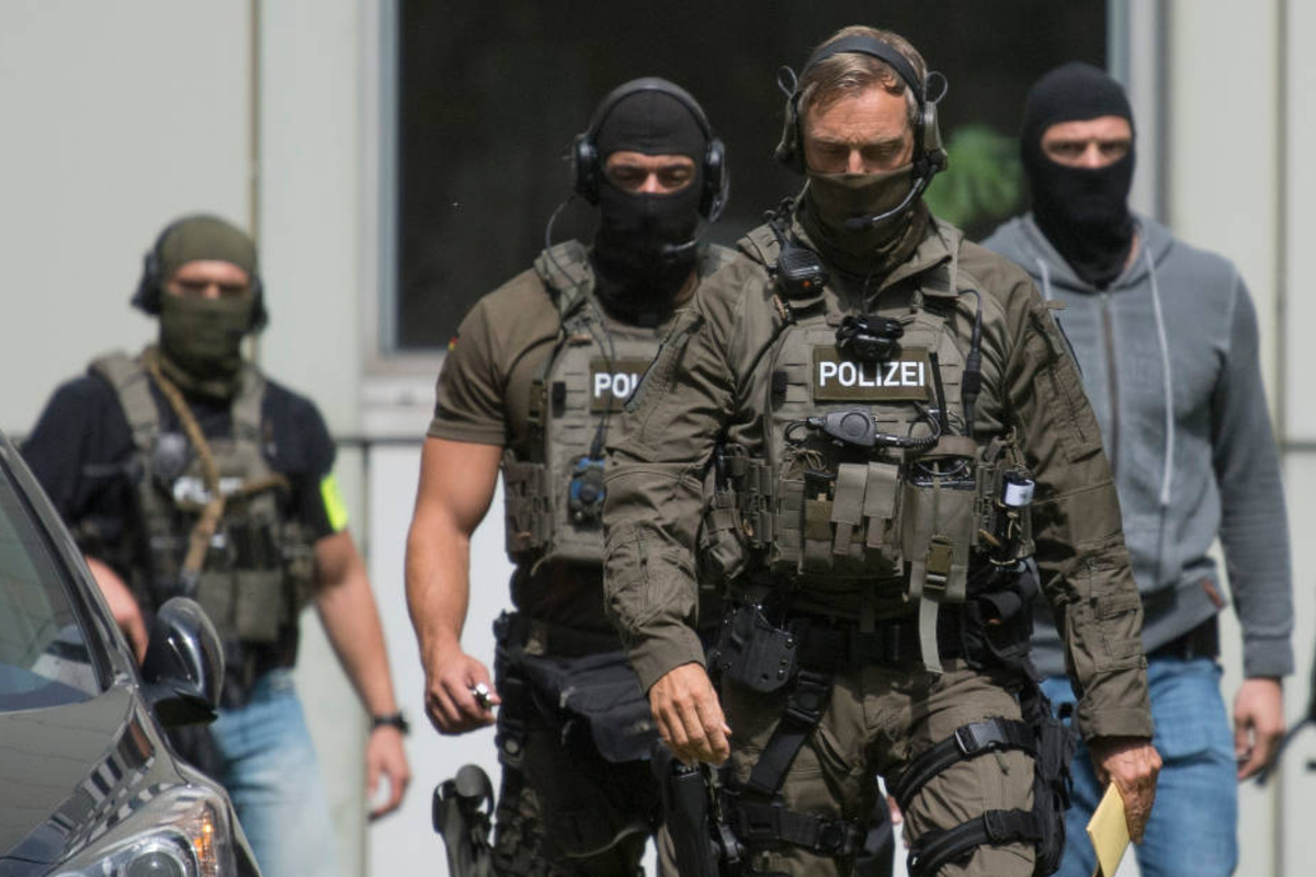 SEK Einsatz In A lar Details Zu Sch ssen Einem Schwerverletzten Und 