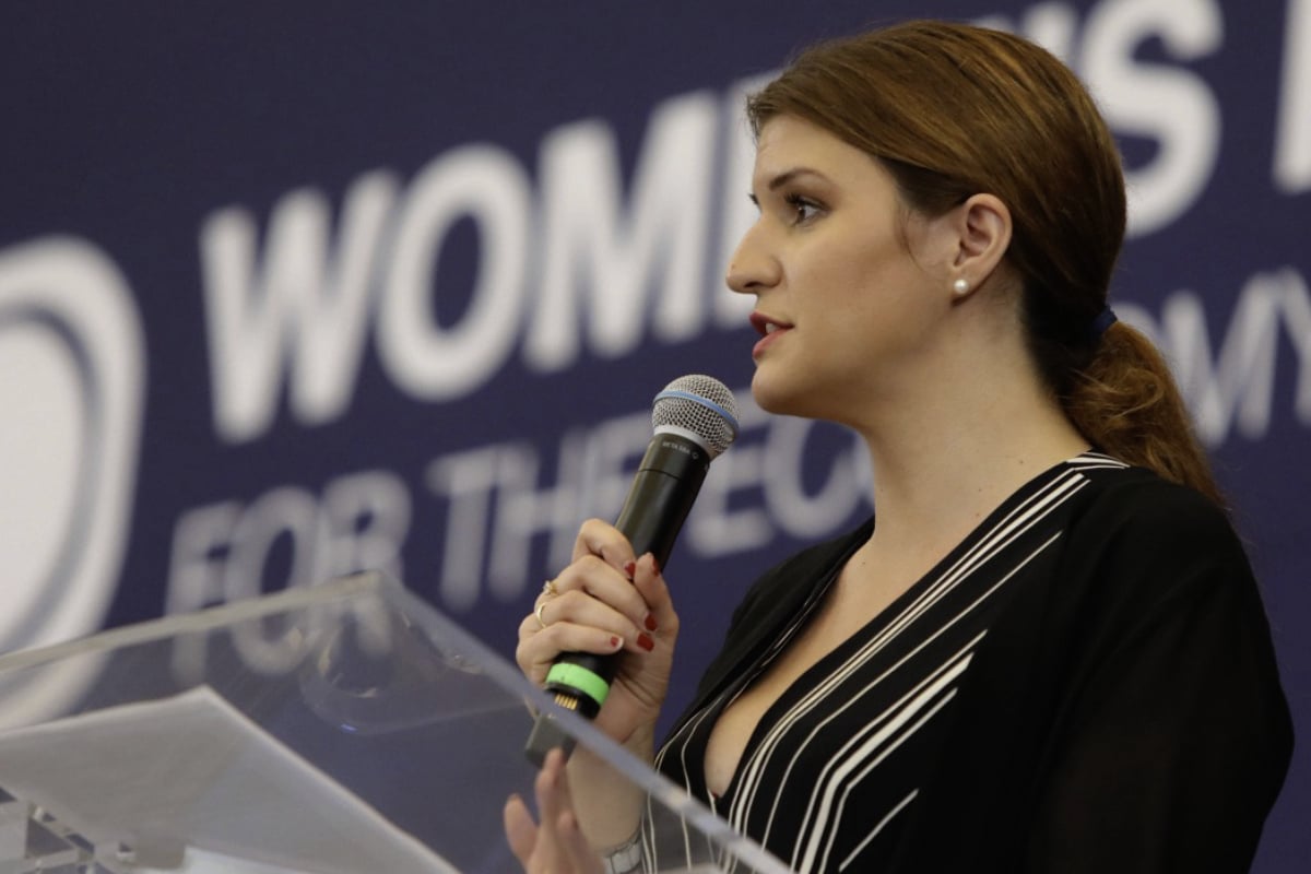 En pleine crise de la réforme des retraites : la femme politique française Marlène Schiappa pose pour Playboy