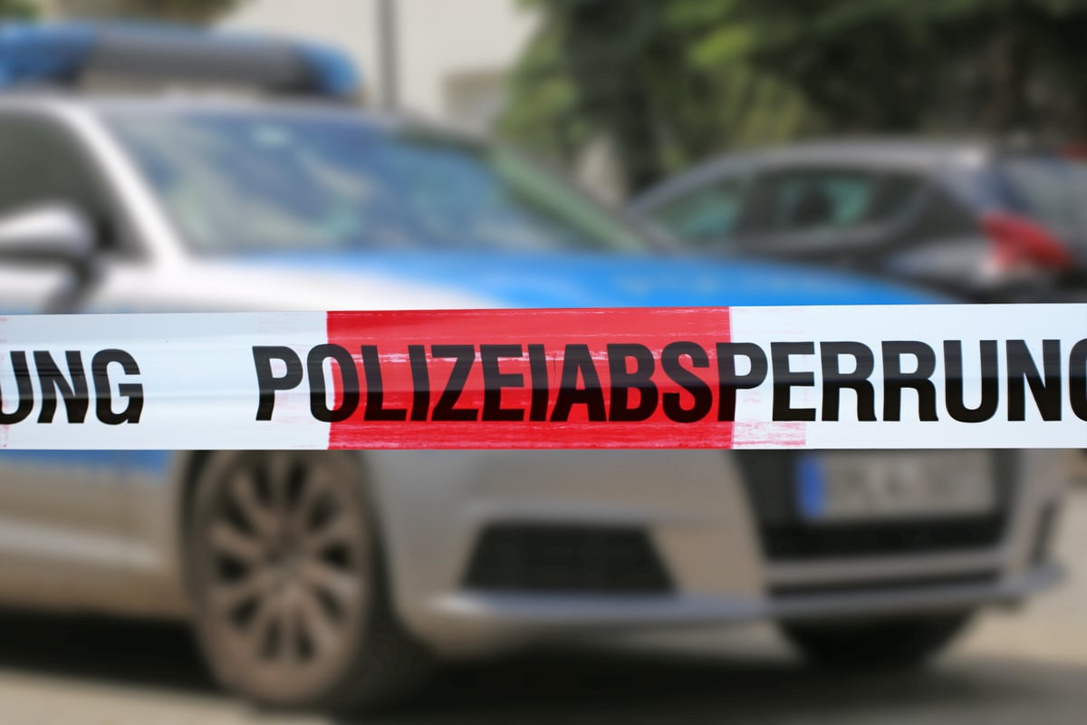 83-Jährige rammt betrunken mehrere Autos und fährt gegen Mauer!