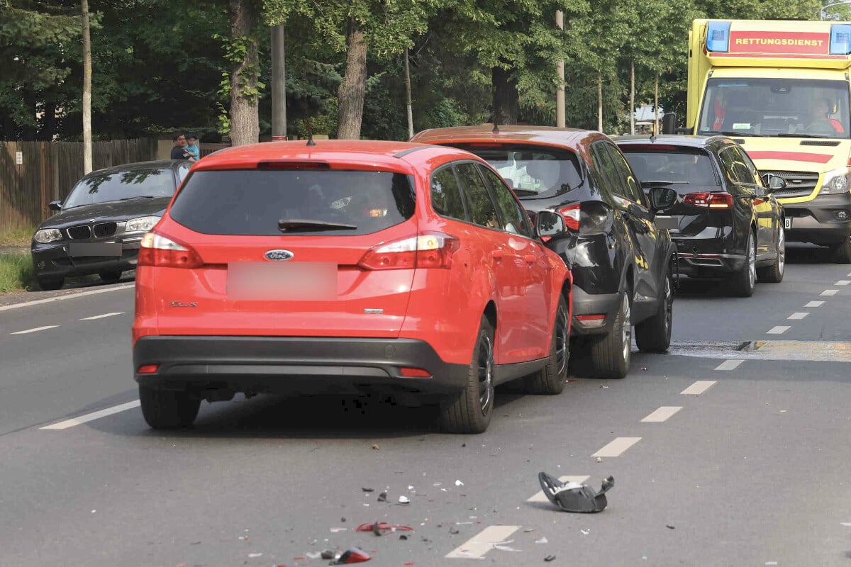 Accident in Dresden – three cars crash, a child is injured