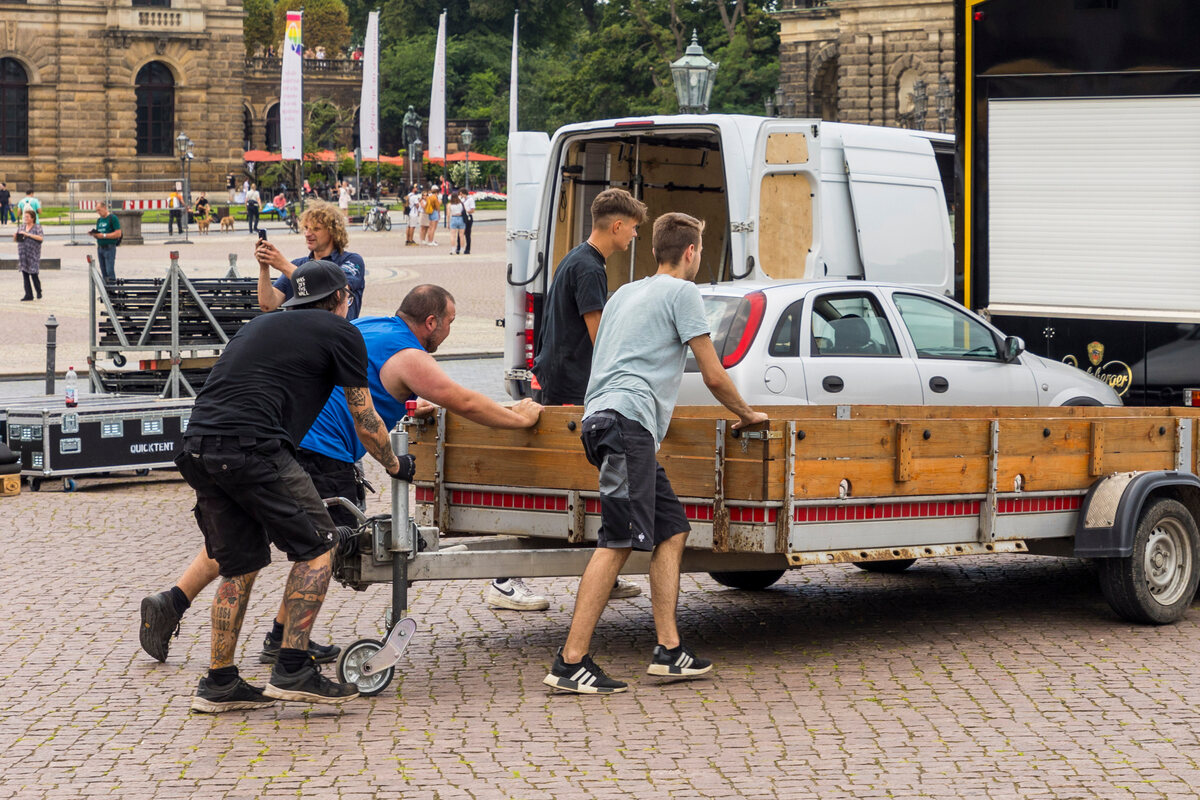 Was Ist Morgen In Dresden Los www.tag24.de