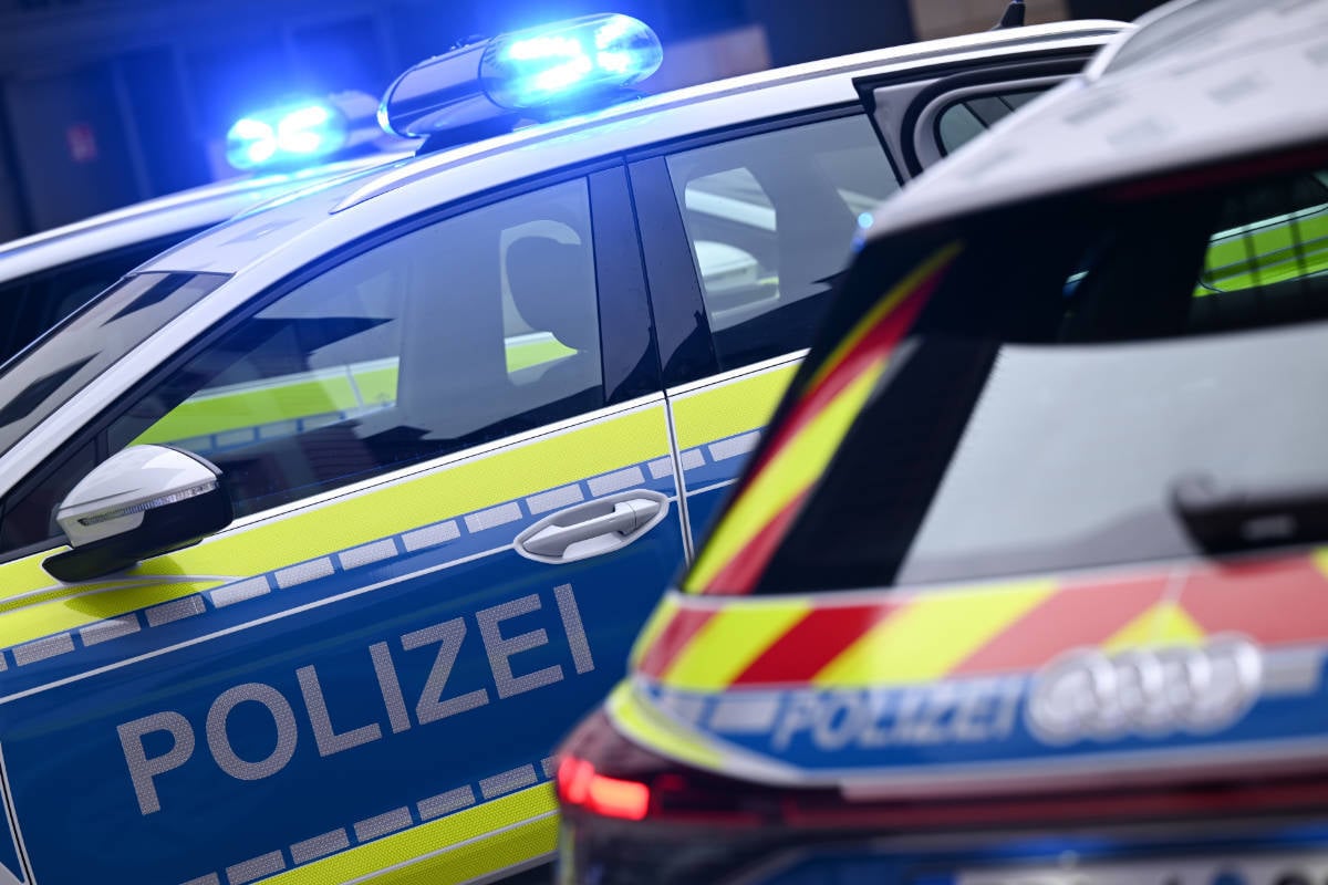 Weil sich ein Mann in der Bank vorgedrängelt hatte: Senior (86) greift zur Waffe und schießt