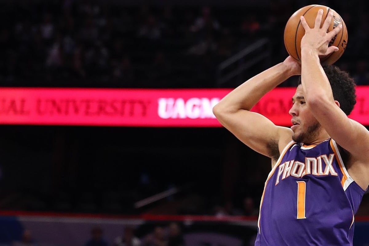 NBA Playoffs Booker has a huge career game as the Suns take Game 1