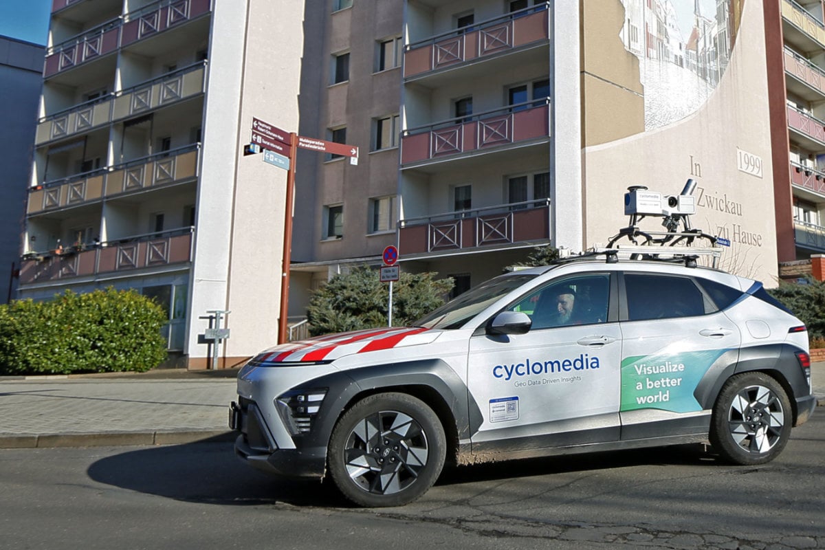 Mit-Kamera-auf-Dach-Besonderer-Hyundai-in-Sachsen-gesichtet