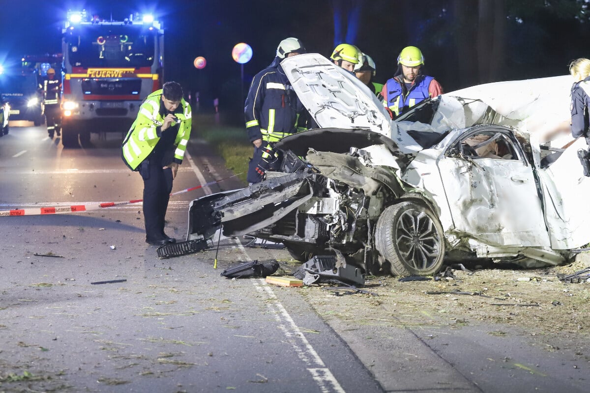 Junge-Soldaten-sterben-bei-Horror-Unfall-direkt-vor-der-Kaserne
