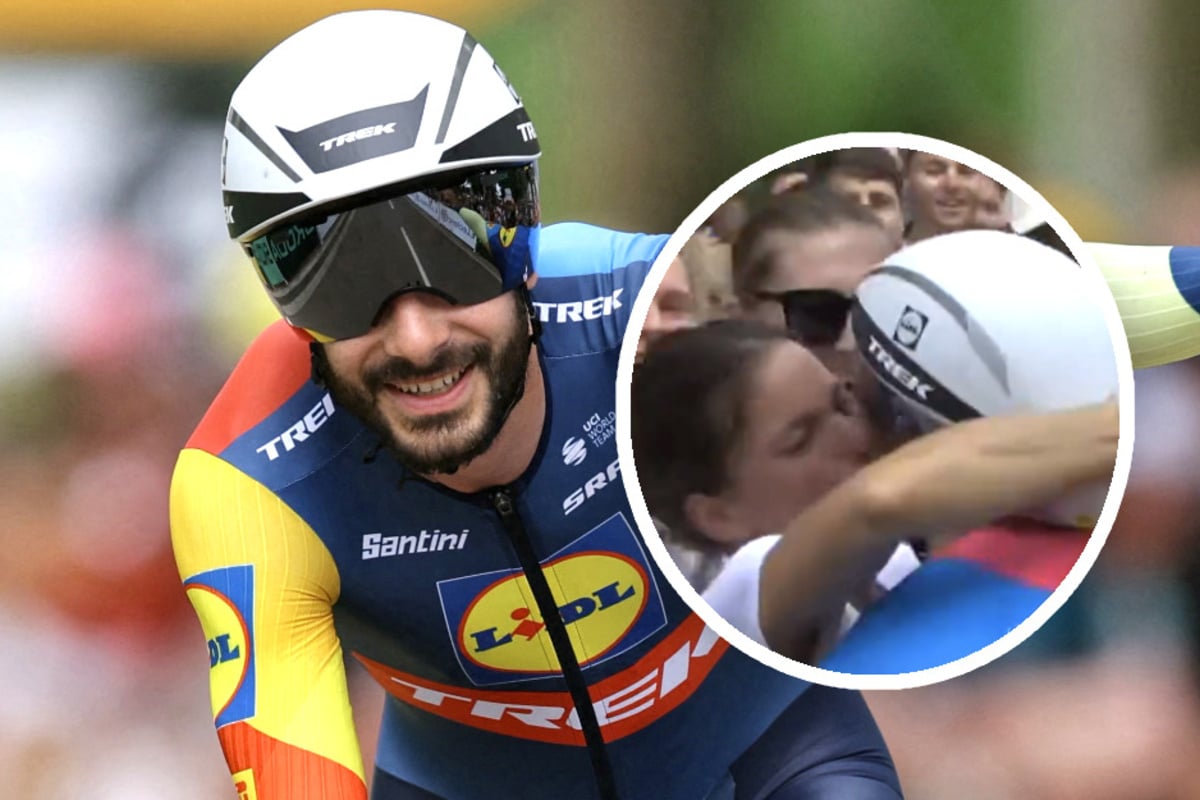 Fans sind fassungslos! Rad-Profi für Kuss-Pause auf der Tour de France bestraft