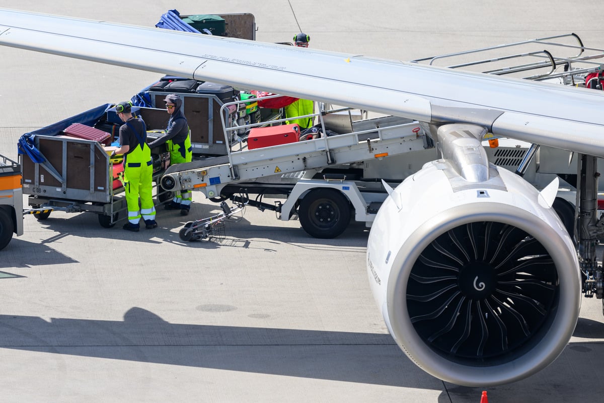 Sommerurlaubs-Fail-Reisende-am-Leipziger-Flughafen-sind-zu-besoffen-um-mitzufliegen